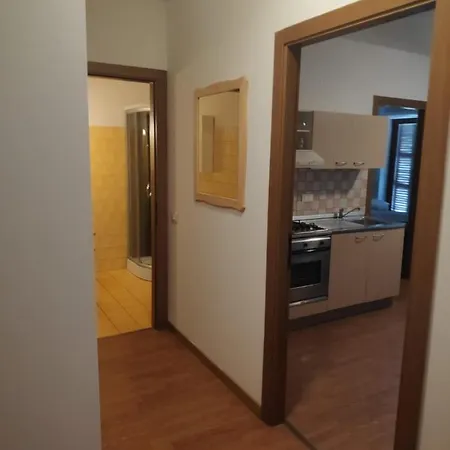 Casa Vacanze Contovello Hotel apartamentowy *